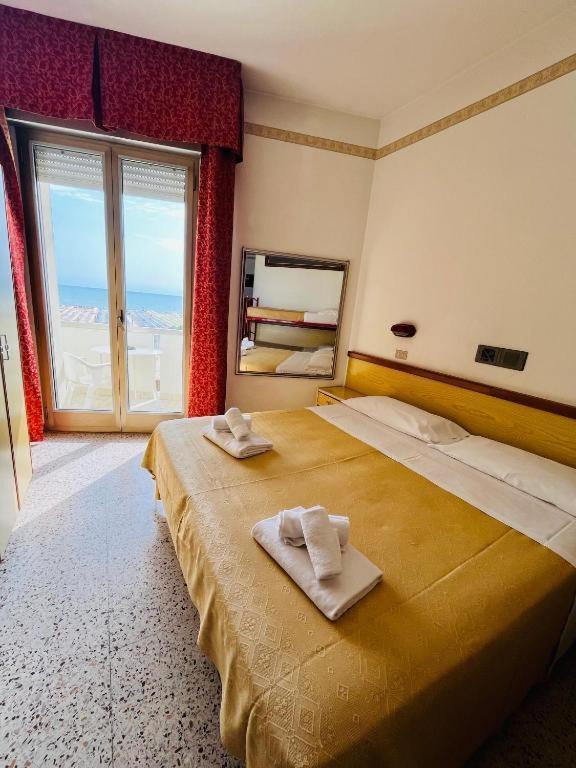 Hotel Columbia Frontemare Rimini Eksteriør bilde